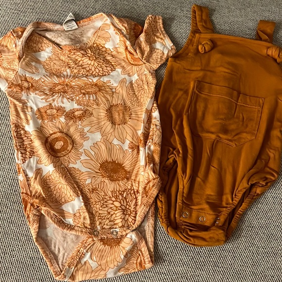 Kate Quinn Sunflower onesie and Bubble Overall Suit - Picture 1 of 3